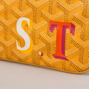 MAKEUP BAG, Goyard.