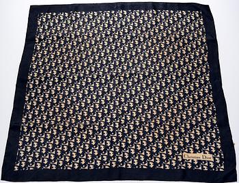 SCARFAR, 2 st, Christian Dior.