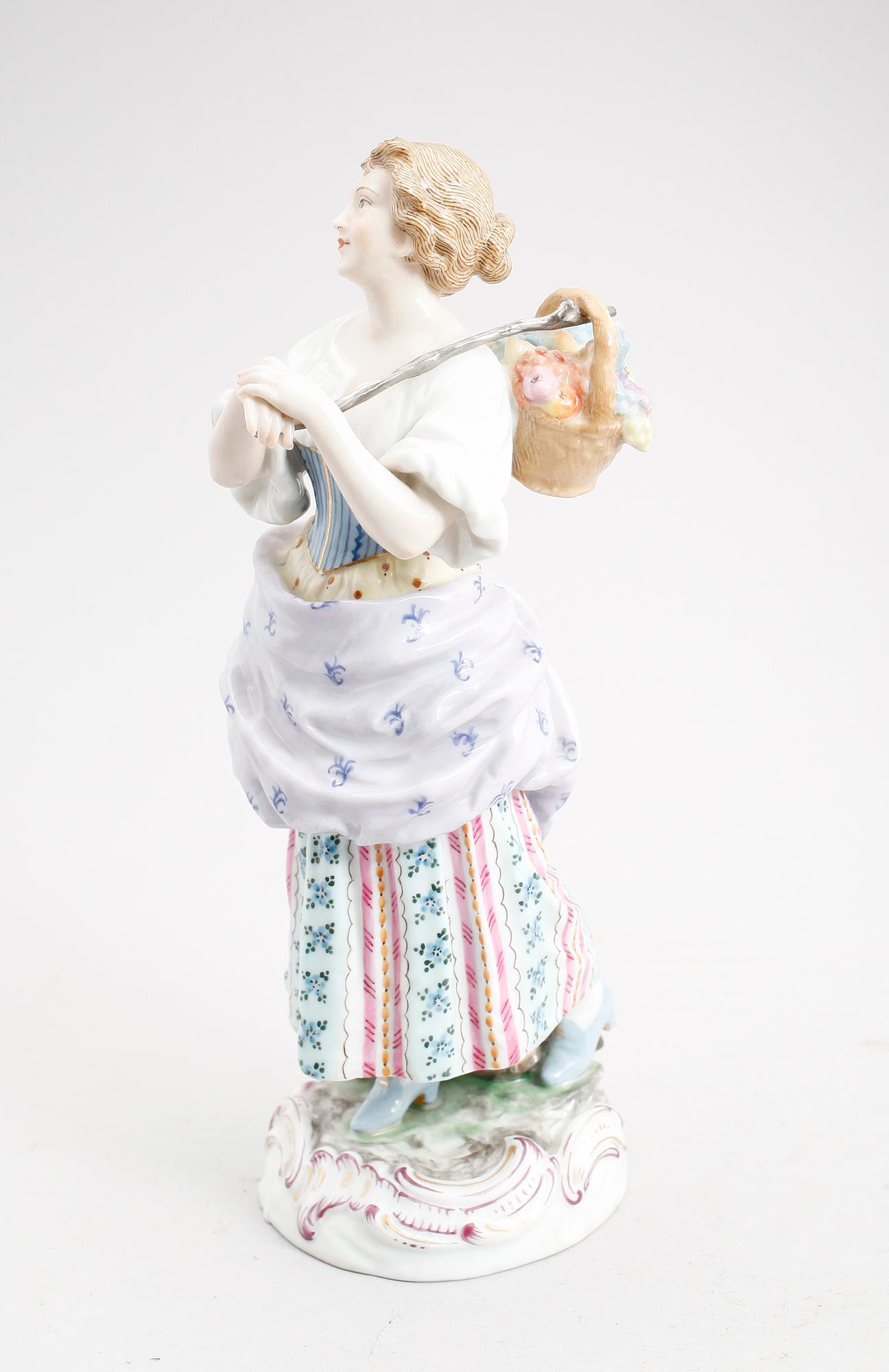 FIGURIN, porslin, rokokostil, 1900-tal.