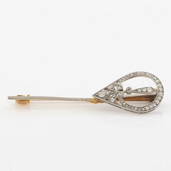 Brooch, gold and old-cut and rose-cut diamonds.