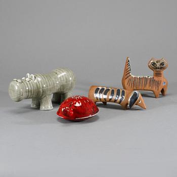 FIGURINER, 4 st, stengods, bl a "Lilla Zoo", design Lisa Larson, Gustavsberg.