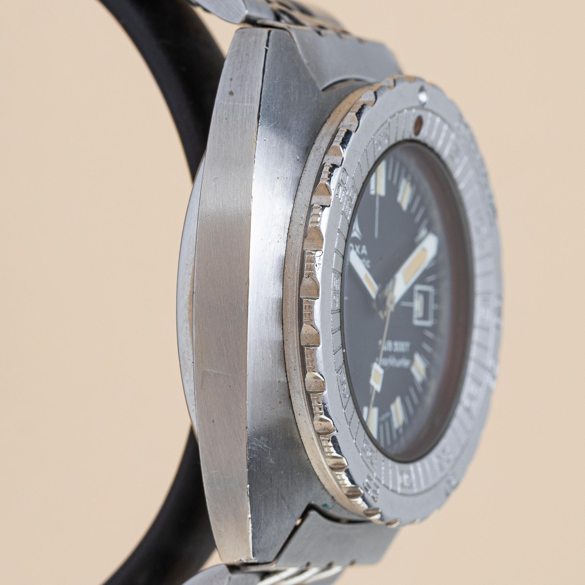 Doxa, by Synchron, SUB 300T, Divingstar, Sharkhunter, ca 1970.