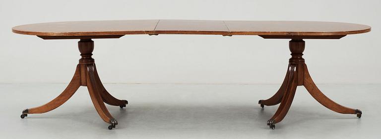 MATSALSBORD/SOFFBORD, engelsk stil, 1900-talets andra hälft.