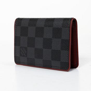 Louis Vuitton, wallet.