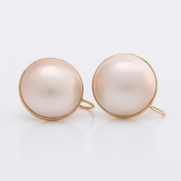 RING and EARRINGS 18K gold mabé-pearls approx 20 mm.
