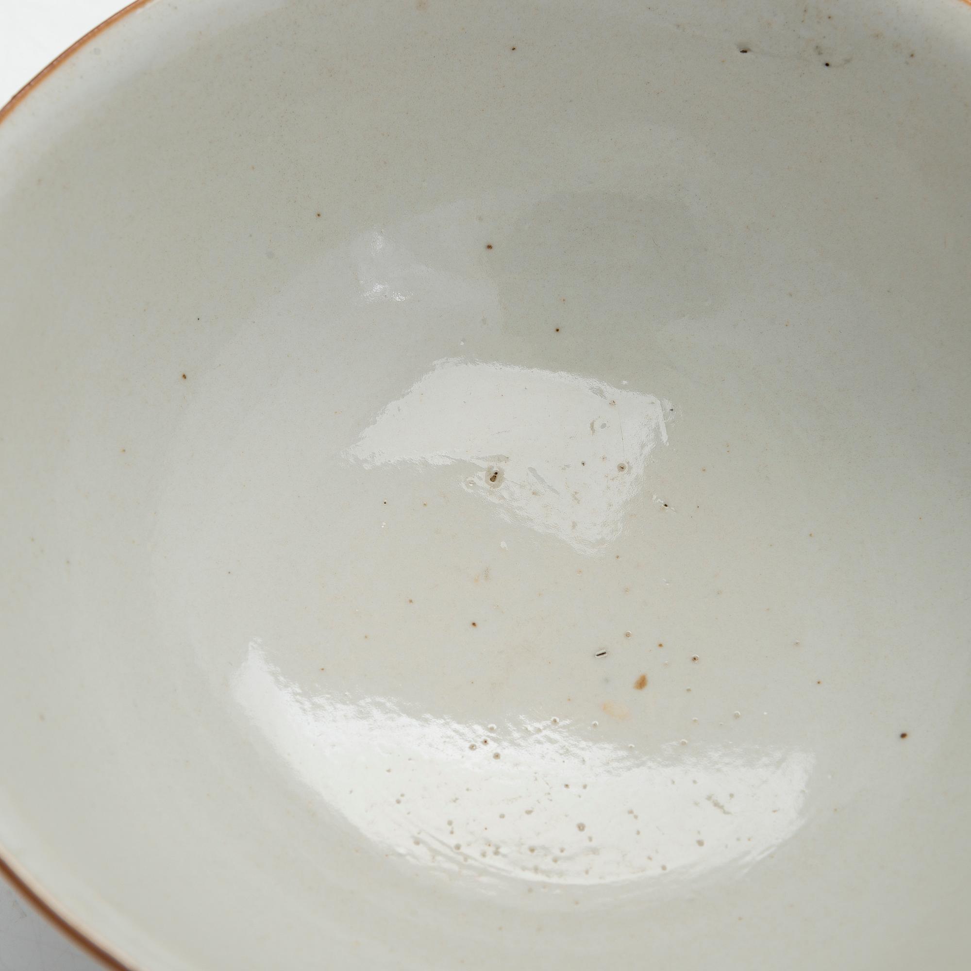 Skålar, 2 st, porslin, sen Qingdynasti, Kina kring 1900.