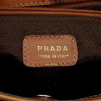 VÄSKA, Prada.