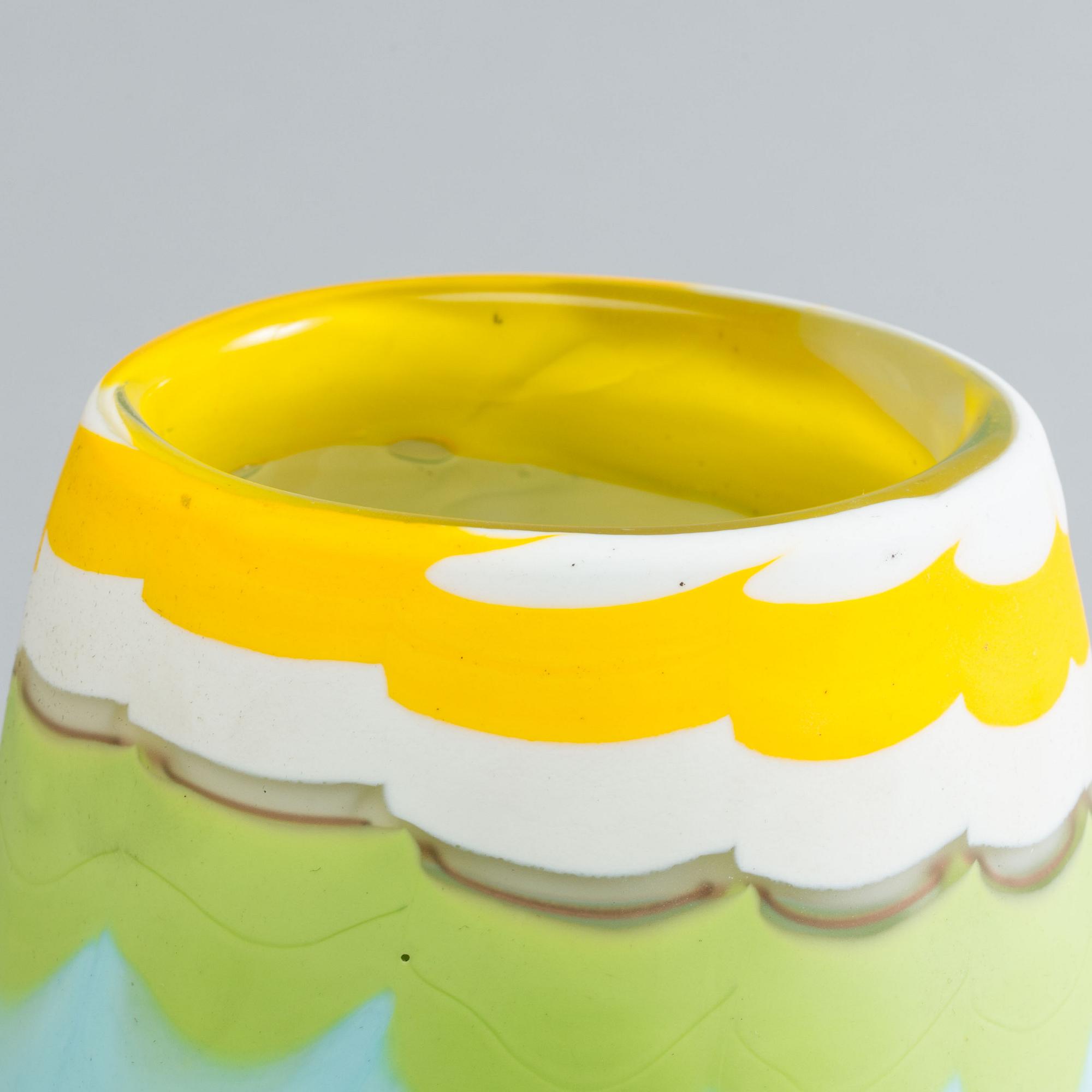 A VITTORIO FERRO MURRINE GLASS VASE FOR FRATELLI PAGNIN, 1990-2000.