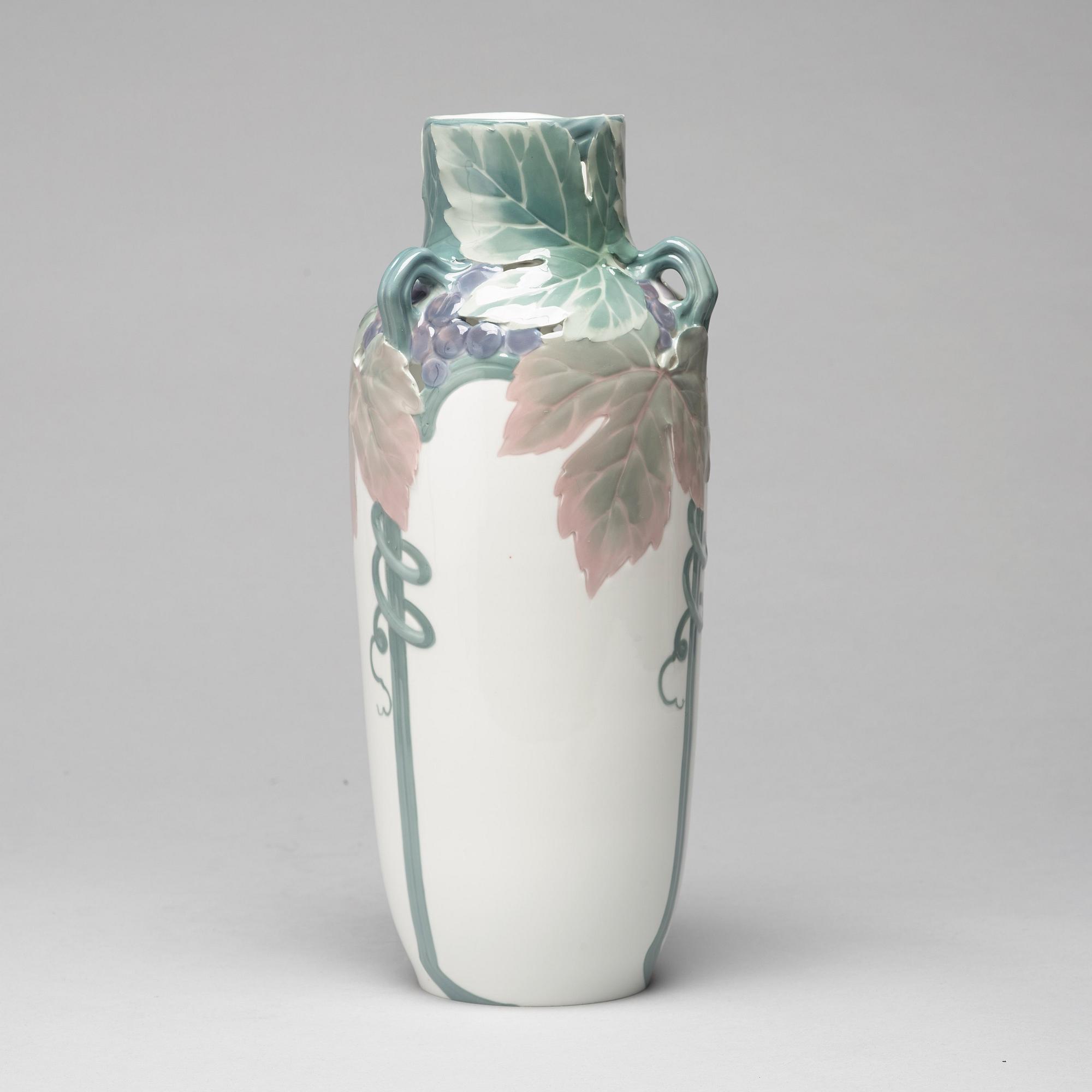 A Karl and Waldemar Lindström Art Nouveau porcealin vase, Rörstrand, Sweden ca 1900.