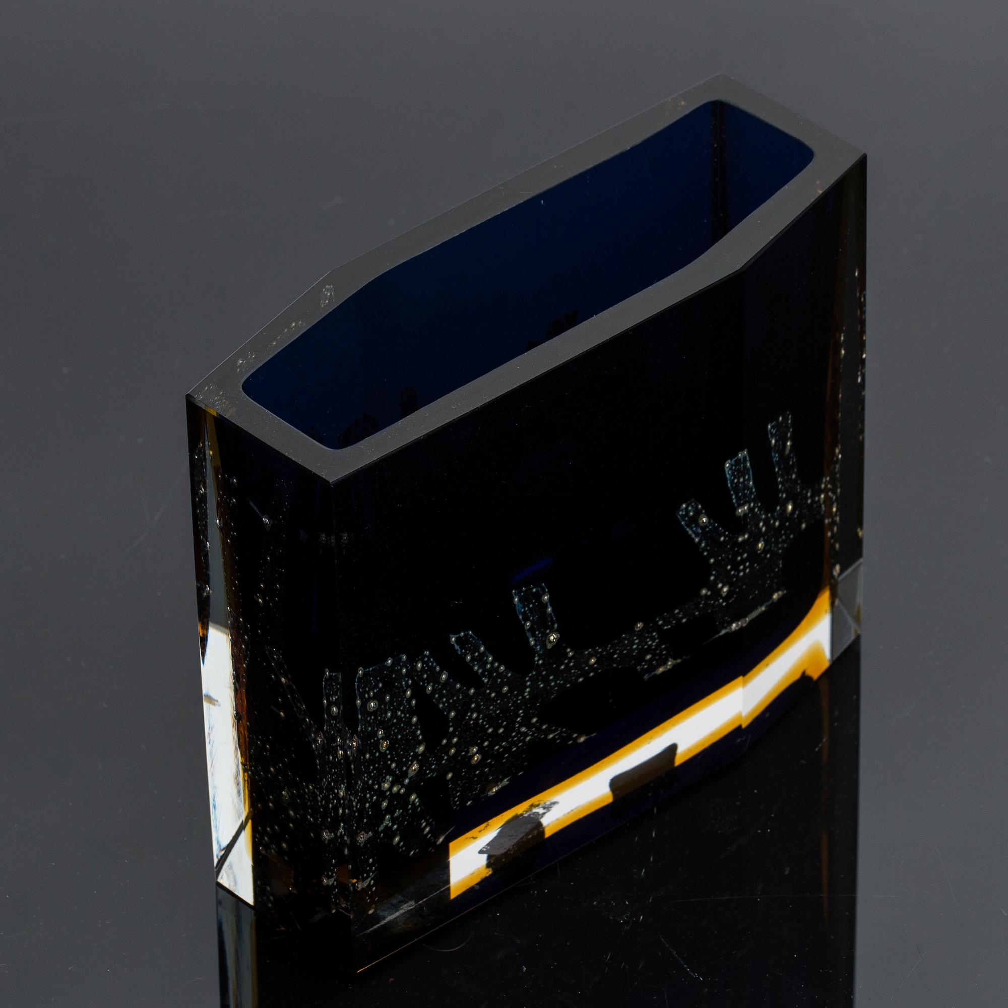 VAS, glas, Pavel Hlava, Bohemia, Tjeckoslovakien, etsad signatur samt etikett.