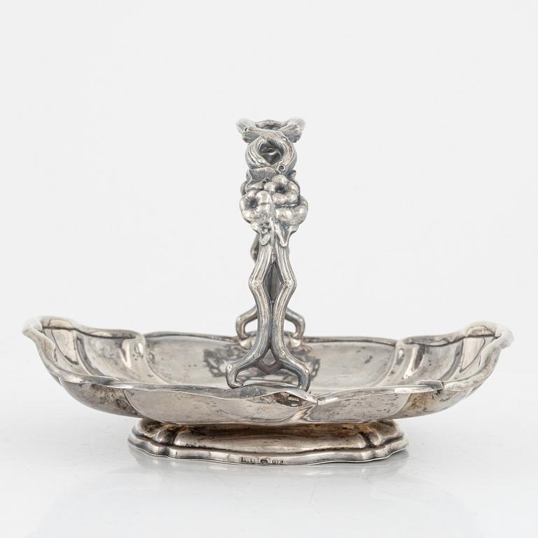 Gustaf Theodor Folcker, konfektkorg, silver, Stockholm 1857.