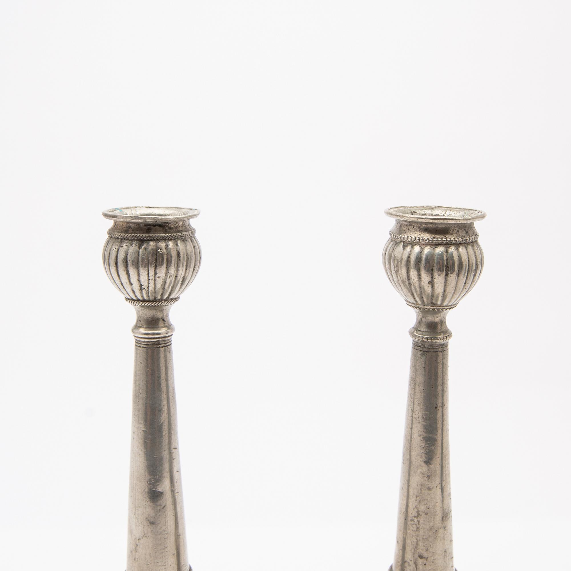 Candelsticks, a pair, tin, Lorens Gustaf Krouthén, Karlshamn, 1827.