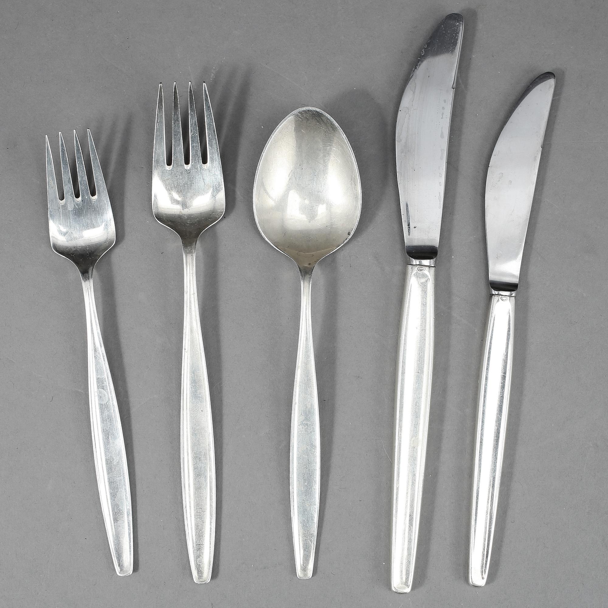 BESTICKSERVIS, silver, 38 delar. "Cypress", Tias Eckhoff, Georg Jensen, Köpenhamn. Vikt ca 1900 gram.