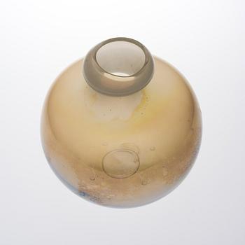 KAJ FRANCK, BOTTLE. Nuutajärvi, 1960s.
