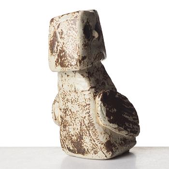 Michael Schilkin, a stoneware sculpture of an owl, Arabia, Finland ca 1960.