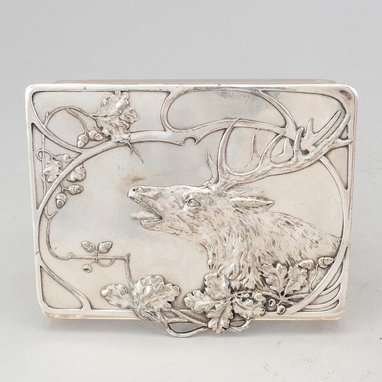 A silver plate Art Nouveau box, early 20th Century.