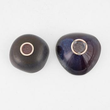 Berndt Friberg, skålar, 2 st, Gustavsbergs studio, 1974-76.