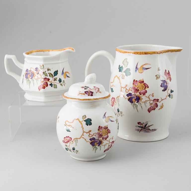 A part 'Devon Rose' dinner and coffee/teaservice, England, Wedgwood, designed 1971-1991 (68 pieces).