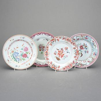 TALLRIKAR, 4 st, porslin, Qing dynastin, Qianlong (1736-95).