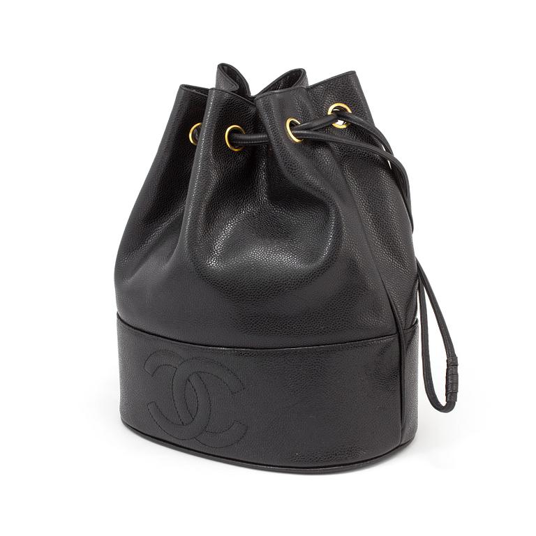 A bucket-bag by Chanel.