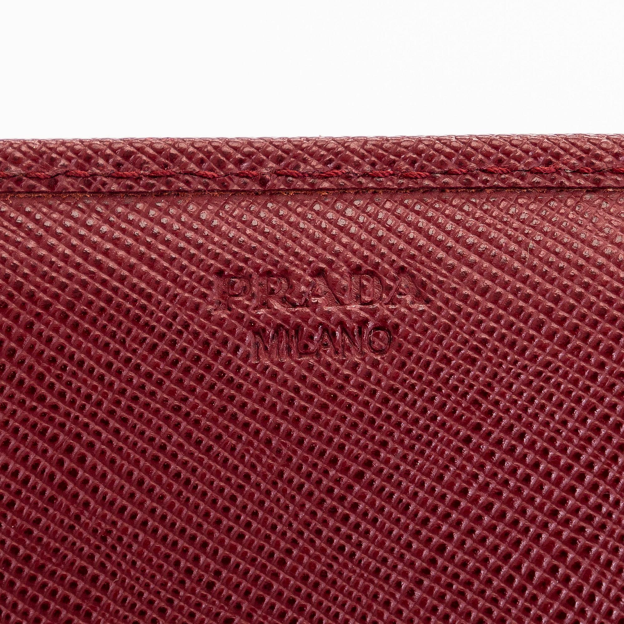 Prada, wallet.