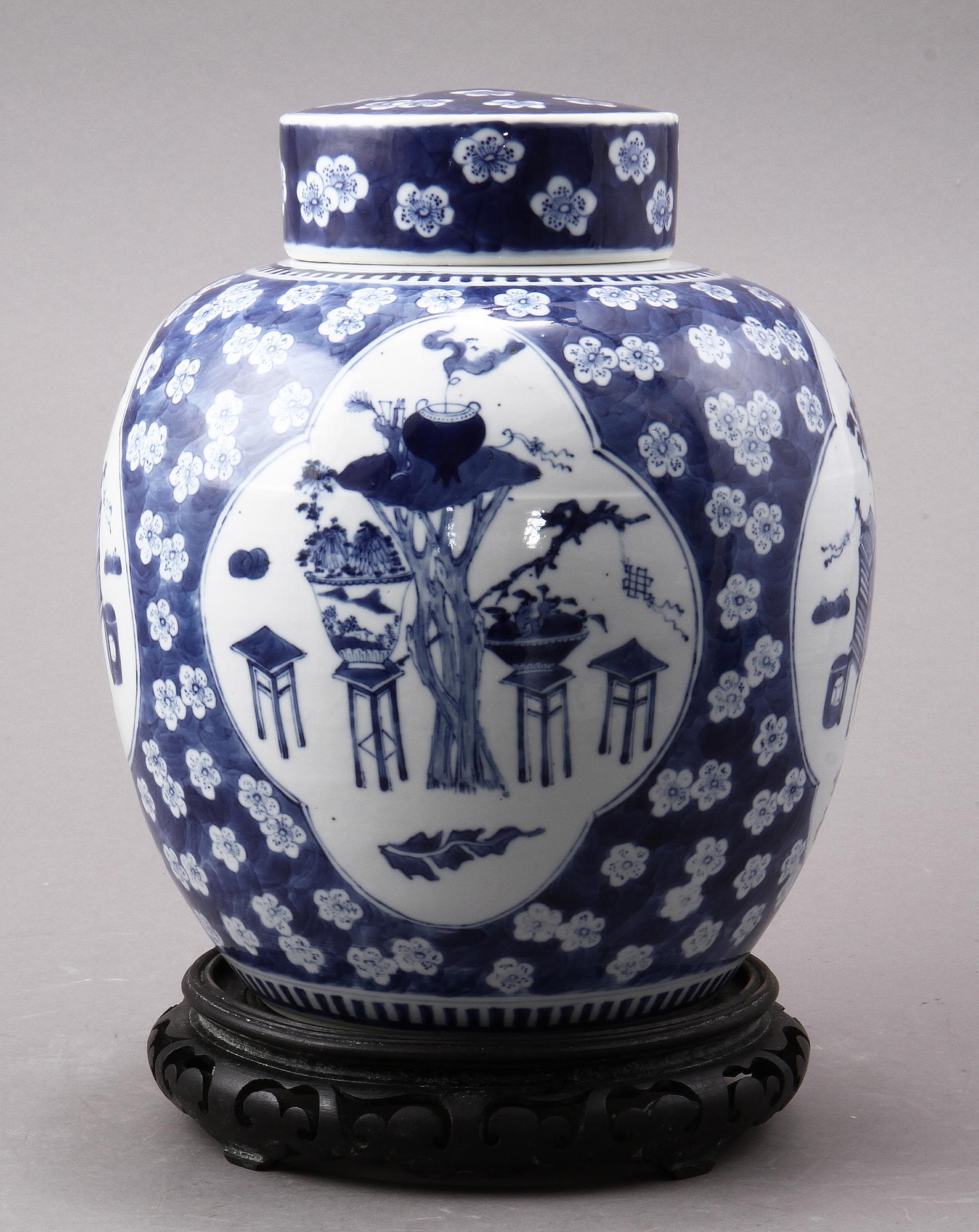 BOJAN med LOCK, porslin, Kina, 1800/1900-tal.