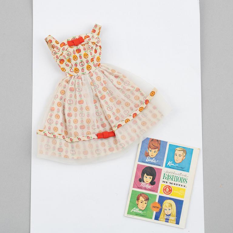 Clothing sets, Barbie, 4 pcs, including "Barbie Sleeping Pretty, 1636" & "Barbie Fun and Games, 1619", Mattel, 1960s.