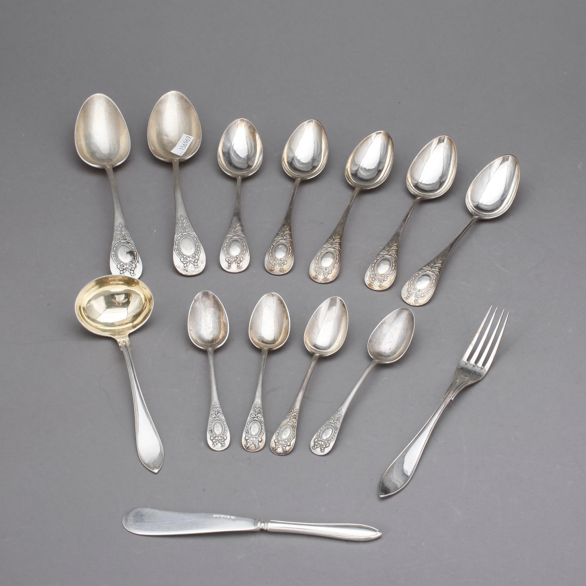 BESTICK, silver, 14 delar, däribland "Medaljong", GAB, sekelskiftet 1800/1900, vikt 542 g.
