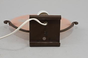 BORDSLAMPA, 1900-talets första hälft.