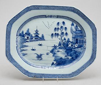 STEKFAT, porslin, Kina, Qianlong, 1736-1795.