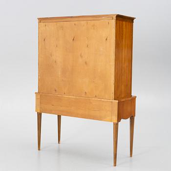 Skåp, modell 152, Alfred Ehrlin AB, Tranås, 1940-tal.