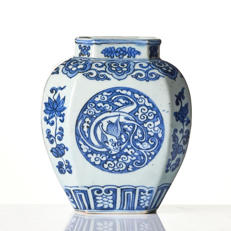 A blue and white faceted 'qilin dragon' jar, Ming dynasty (1368-1644).