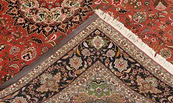 Matta, Täbriz, part silk, 292 x 202 cm.
