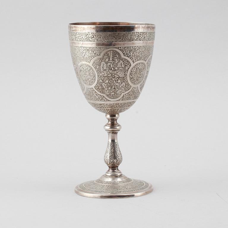 POKAL, silver, orientalisk, sannolikt 1900-tal. Vikt ca 259 gram.