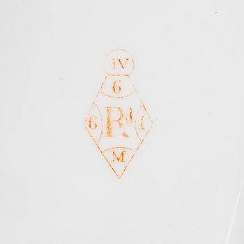 SERVIS, 34 delar, porslin, England, 1870-tal.