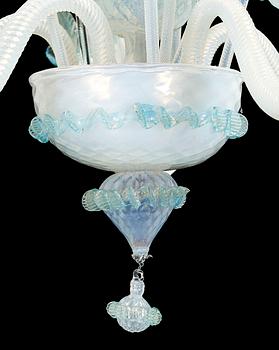 LJUSKRONA, glas, venetiansk stil, 1900-talets mitt. Höjd 62 cm.