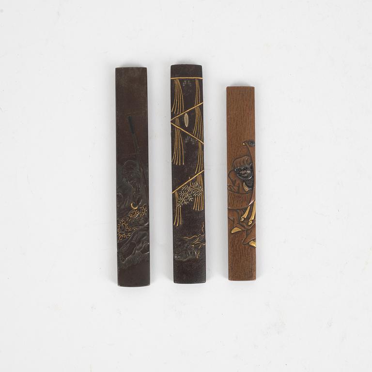 Knife handles / Kodzuka, three pieces, Japan, Meiji (1868-1912).