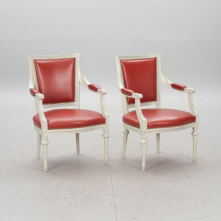 KARMSTOLAR, ett par, gustaviansk stil, 1900-tal.