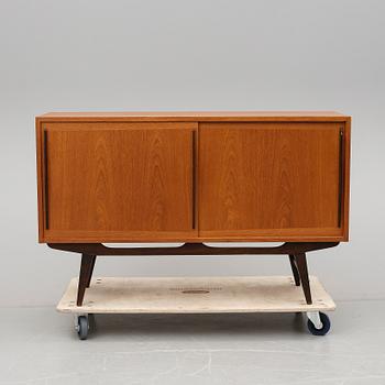 SIDEBOARD, 1900-talets mitt.