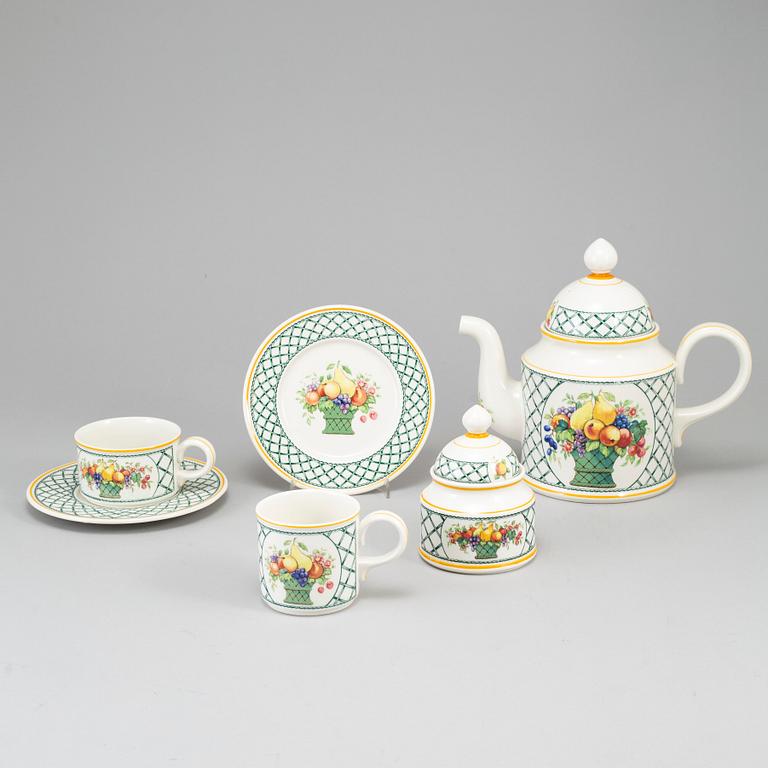 A Villeroy & Boch "Basket" part coffee and tea service (36 pieces).