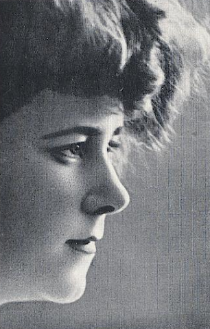 Nell Walden, Komposition.