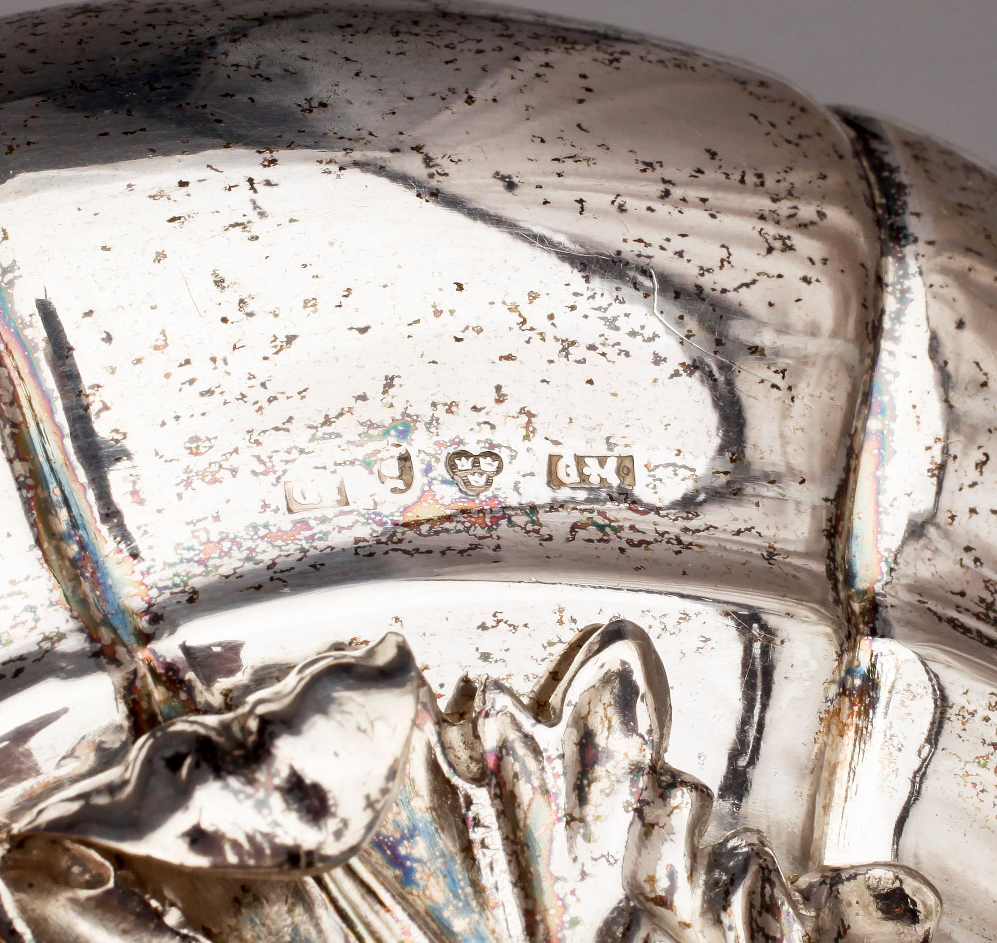 SOCKERSKÅLAR, ett par, silver, Gustaf Möllenborg, Stockholm, 1846. Tot vikt ca 1390g.