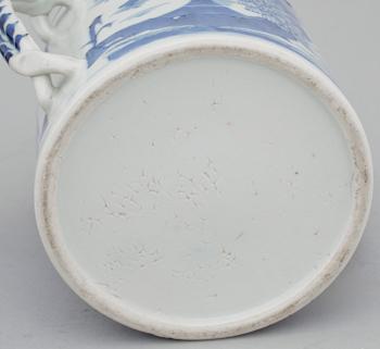 TEKANNA samt SKÅL, porslin, Kina, 1900-tal.