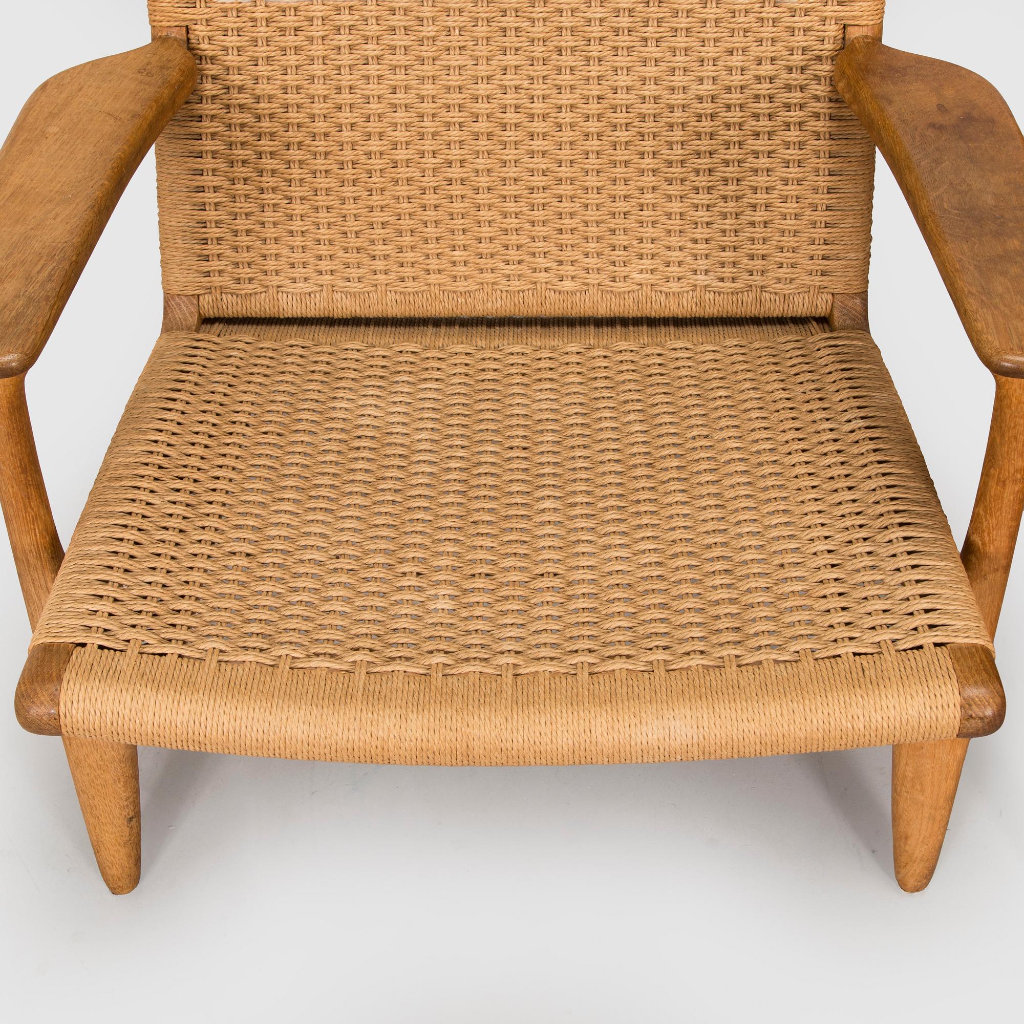 Hans J. Wegner, Armchairs, a pair, "CH25", Carl Hansen & Son, Denmark, 1960s.