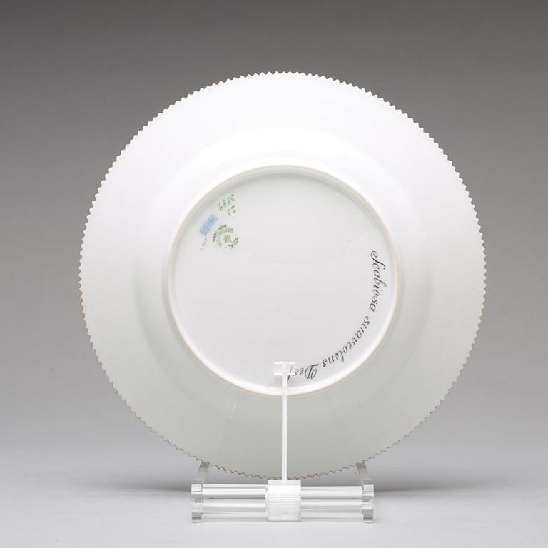 A set of 12 Royal Copenhagen "Flora Danica" dinner dishes, Denmark, 20th Century.