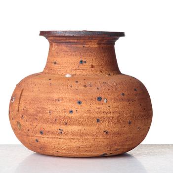 Kyllikki Salmenhaara, a mid 20th century stoneware jar, Arabia, Finland.