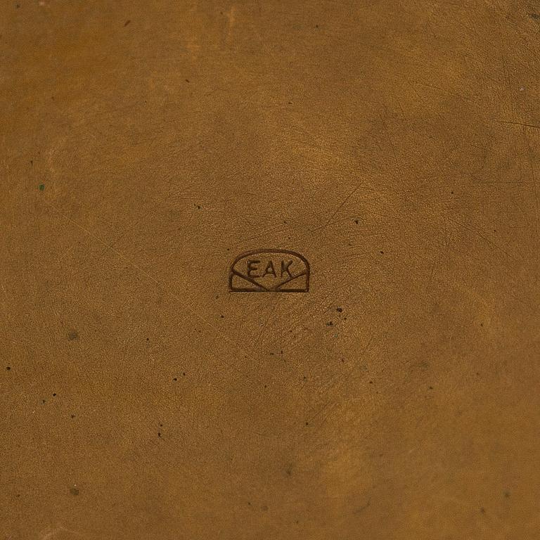 Medaljong, 14K guld, emalj, rosenslipad diamant.