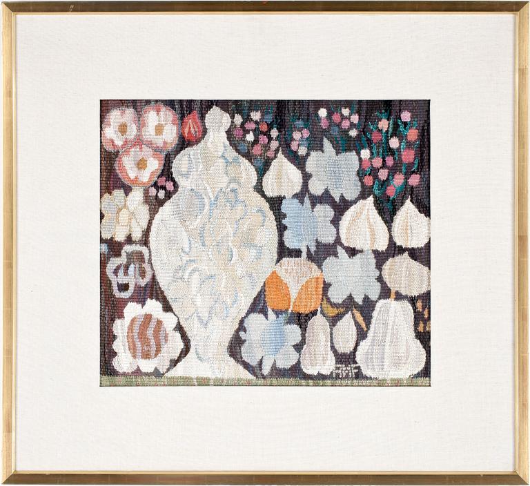 TEXTILE. "Kruka och Frukter". Tapestry weave (gobelängteknik). Ca 50,5 x 57 cm. Signed AMF.