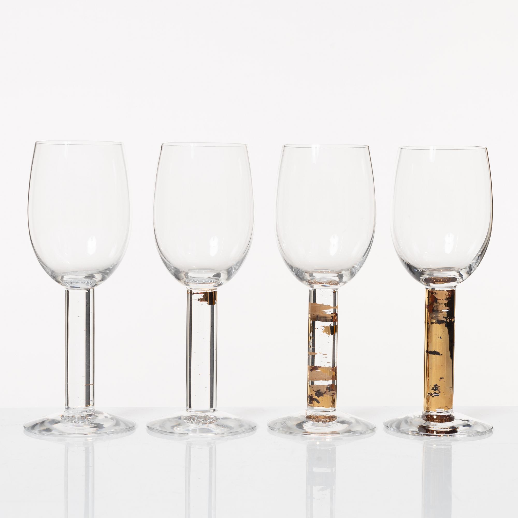 Gunnar Cyrén, a 36-piece glass service, 'Nobel', Orrefors.