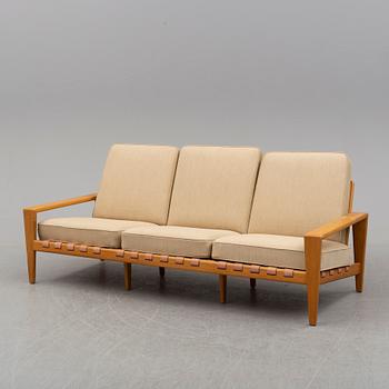 A third quarter of the 20th century sofa by Svante Skogh for Säffle Möbelfabrik.